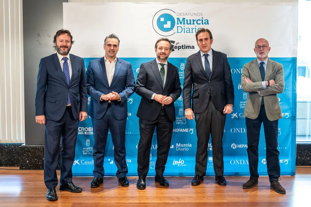 Imagen previa al Desayuno MD en el photocall. (Ra&uacute;l Alc&aacute;ntara)