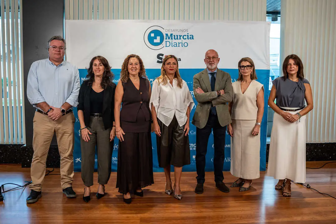 Imagen previa al evento en el photocall. (Ra&uacute;l Alc&aacute;ntara)