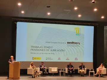 Congreso Anual de la Asociaci&oacute;n Espa&ntilde;ola de Derecho del Trabajo y de la Seguridad Social (AEDTSS).