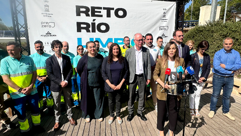 La vicealcaldesa y concejal de Fomento y Patrimonio, Rebeca P&eacute;rez- Reto R&iacute;o Limpio: invita a la ciudadan&iacute;a a cuidar el medio ambiente