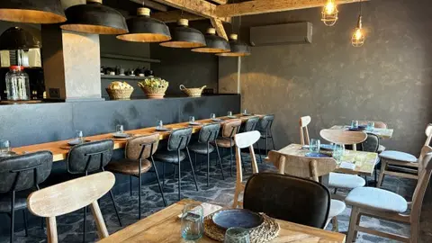El restaurante, que destaca por su m&eacute;todo de cocina tradicional con le&ntilde;a y carb&oacute;n, brinda un nuevo concepto culinario para la regi&oacute;n de Murcia.