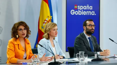 La vicepresidenta primera y ministra de Hacienda, Mar&iacute;a Jes&uacute;s Montero, en la rueda de prensa posterior al Consejo de Ministros.