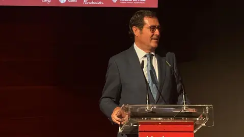 Garamendi en el acto de creaci&oacute;n de la Federaci&oacute;n de J&oacute;venes Empresarios de Euskadi-Ajebask.