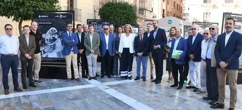 Inauguraci&oacute;n de la exposici&oacute;n 'Un siglo alimentando una industria: instant&aacute;neas e instantes en el Centenario de la Agrupaci&oacute;n de Industrias Alimentarias de Murcia'.
