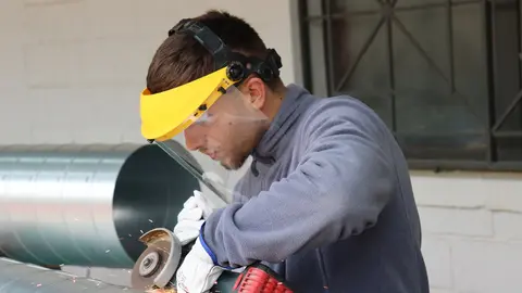 Los alumnos alternar&aacute;n formaci&oacute;n con una experiencia real de trabajo.