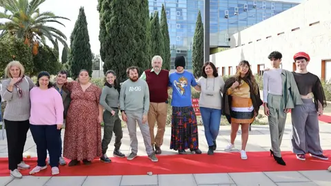 El colectivo MODAlog&iacute;a conciencia sobre la moda circular en el marco del proyecto ODSesiones de la UMU. (UMU)