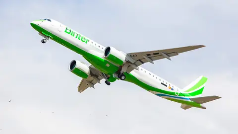 Imagen de un avi&oacute;n de Binter. (Binter)
