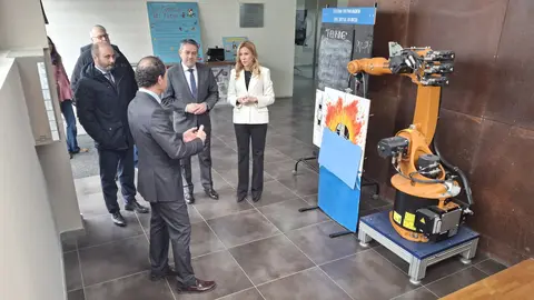 La consejera de Empresa, Marisa L&oacute;pez Arag&oacute;n, visita al Centro Tecnol&oacute;gico del Metal. (CARM)