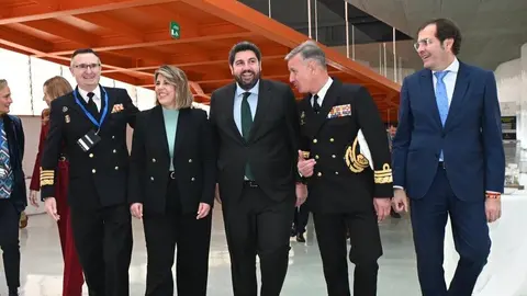 El presidente de la Comunidad, Fernando L&oacute;pez Miras, inaugura en Cartagena el Congreso Industria Naval de Defensa Europea, junto con la alcaldesa Noelia Arroyo. (CARM)