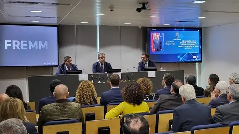 El consejero de Medio Ambiente, Universidades, Investigaci&oacute;n y Mar Menor, Juan Mar&iacute;a V&aacute;zquez, interviene en la reuni&oacute;n de la Junta de Gobierno de la Confederaci&oacute;n Regional de Organizaciones Empresariales de Murcia, presidida por Miguel L&oacute;pez Abad, para presentar el documento base del Plan Industrial de la Regi&oacute;n de Murcia. (CARM)