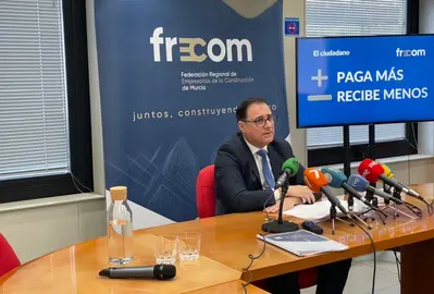 Jos&eacute; Hern&aacute;ndez, presidente de Frecom, en la presentaci&oacute;n del Barometro 2024. (Imagen Frecom).