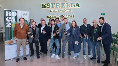 Imagen durante la presentaci&oacute;n de la iniciativa. (Estrella de Levante)