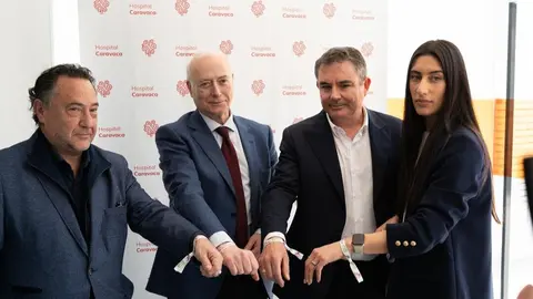 Presentaci&oacute;n de las pulseras identificativas que cubrir&aacute;n con un seguro de salud a 9.500 personas durante las fiestas de los Caballos del Vino. (Gesa Mediaci&oacute;n)