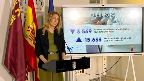 La consejera de Empleo, Marisa L&oacute;pez, ofrece los&nbsp;datos del paro de abril. (CARM)