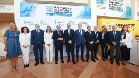 Inauguraci&oacute;n de las II Jornadas del Levante Farmac&eacute;utico en el Auditorio V&iacute;ctor Villegas de Murcia. (Comp&aacute;s Comunicaci&oacute;n)