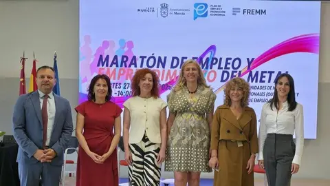 Foto de familia durante la jornada. (Ayuntamiento de Murcia)