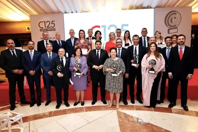 Foto de familia de los premios C&aacute;mara de Comercio de Murcia de la pasada edici&oacute;n.