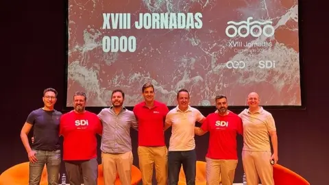 Foto de familia durante el evento. (SDi)