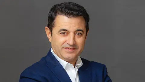 Imagen de Nazario Ib&aacute;&ntilde;ez, presidente de NZI Helmets. (Everythinkpr)