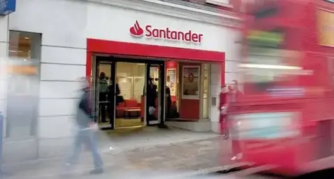 7726_220202santander