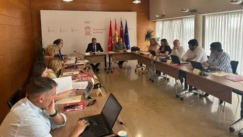 Reuni&oacute;n del Consejo de Administraci&oacute;n y la Junta General de Accionistas de Mercamurcia. (Ayuntamiento de Murcia)