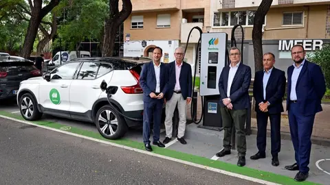 Visita a los nuevos equipos de recarga de Iberdrola en Murcia. (Iberdrola)