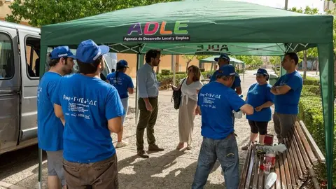 Desarrollo del programa de la ADLE 'Juntos es M&aacute;s' en el pol&iacute;gono de Santa Ana. (Ayuntamiento de Cartagena)