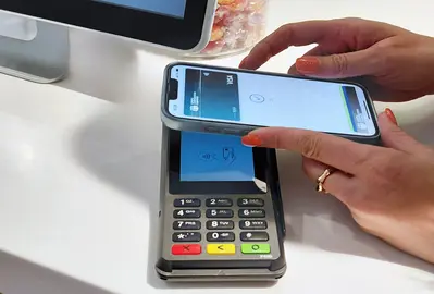 TPVs adaptados a las distintas necesidades (inal&aacute;mbricos, fijos, PC o m&oacute;viles). (Cajamar)