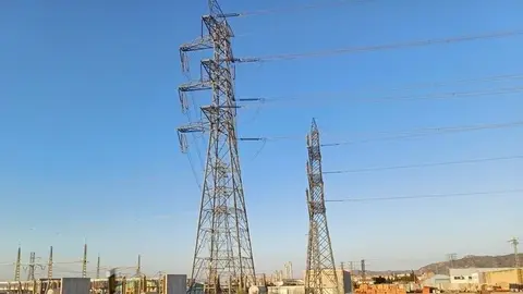 Postes de la red el&eacute;ctrica en la Regi&oacute;n de Murcia. (CARM)