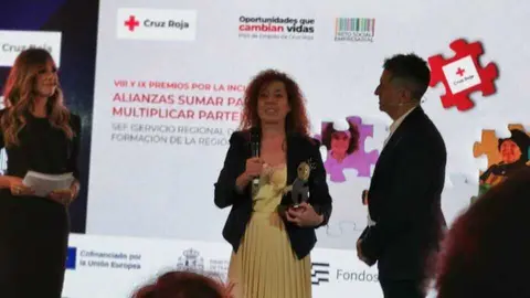 Imagen de la entrega de premios de Cruz Roja. (CARM)