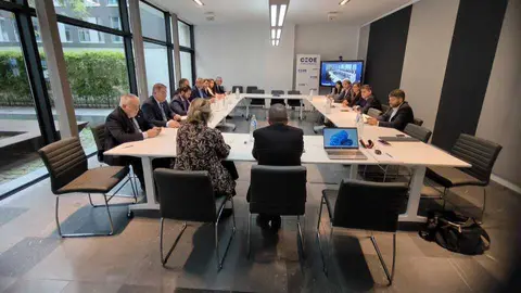 Una de las reuniones de Hozono Global en Bruselas. (Hozono Global)