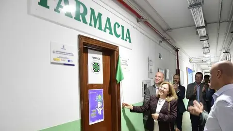 Inauguraci&oacute;n del aula de farmacia simulada de Hefame en el IES Lorenzo Herv&aacute;s y Panduro de Cuenca. (Hefame)