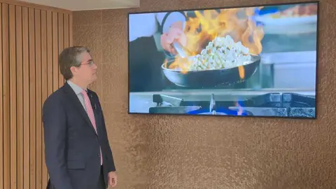 El concejal de Turismo del consistorio murciano, Jes&uacute;s Pacheco, en la rueda de prensa para hacer balance del a&ntilde;o 2025 en el terreno tur&iacute;stico. (Ayuntamiento de Murcia)