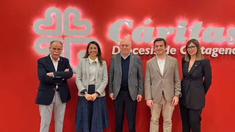 Imagen durante la firma del convenio. (Veolia)
