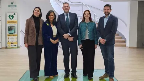 Visita de la presidenta de la Federaci&oacute;n Empresarial de Farmac&eacute;uticos Espa&ntilde;oles (FEFE), Ana Oliver, a la sede central de Hefame. (Hefame)