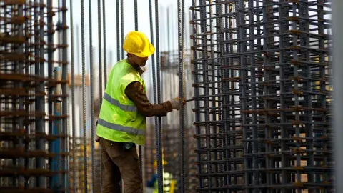 Un trabajador de la construcci&oacute;on. (Freepik)