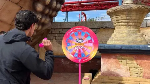Imagen de 'La Ruta del Beso' de Fini en PortAventura World. (Fini Golosinas)
