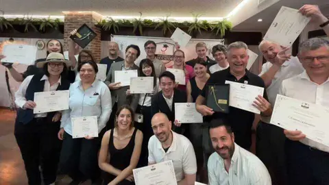 Entrega de diplomas en la pasada edici&oacute;n. (DOP Jumilla)