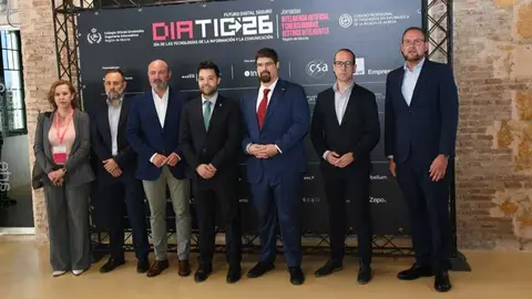Imagen de familia durante la celebraci&oacute;n de Diatic26. (Fidedigno)