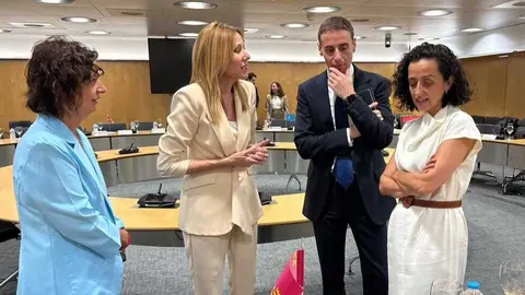 La consejera de Hacienda,  Marisa L&oacute;pez, junto con la secretaria general de la consejer&iacute;a, Sonia Carrillo; el director general del Icref, Daniel Giner; y la directora general de Presupuestos, Ana Losantos, durante el Consejo de Pol&iacute;tica Fiscal y Financiera. (CARM)