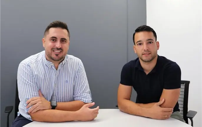 SPM refuerza su posici&oacute;n en comunicaci&oacute;n p&uacute;blica y logra la gesti&oacute;n de las redes sociales de Aguas de Murcia. Foto-Fundadores SPM. PEDRO CAMACHO y JUANFRAN GUEVARA