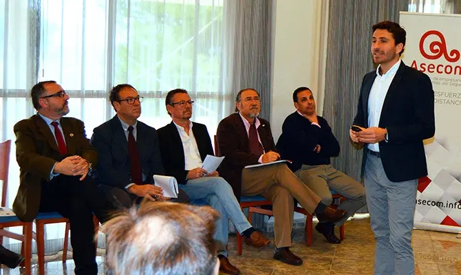 /img/periodico/img_14035.jpg