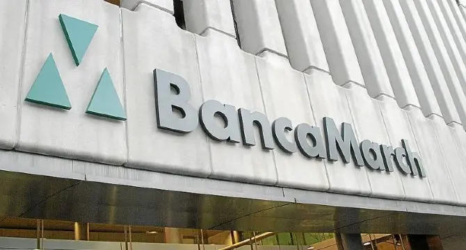 8915_211110bancamarch (1)