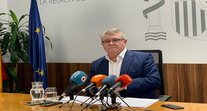 1740_delegado-del-gobierno-presenta-informe