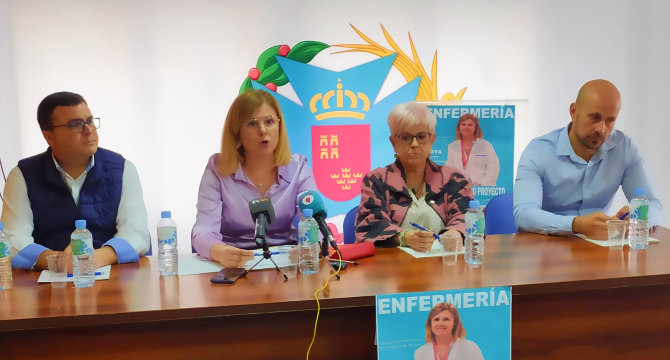 Elena Ródenas presenta programa