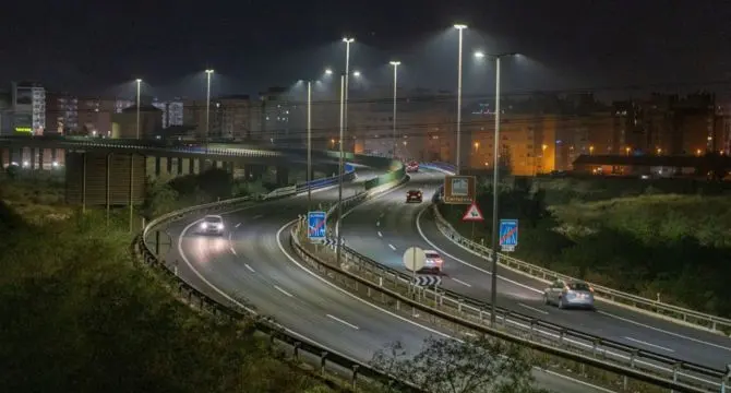El municipio de Cartagena cuenta con m&aacute;s de 49.500 luminarias. (Archivo) 