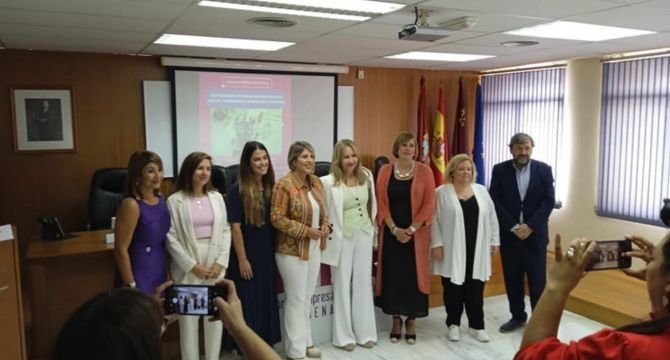 Encuentro sobre trabajo autónomo femenino celebrado en Cartagena.