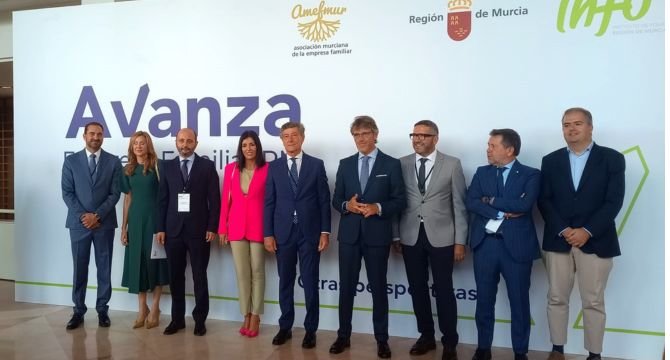 La 3º edición del Foro Avanza Empresa Familiar, organizado por la Asociación Murciana de la Empresa Familiar y el INFO, ha reunido a más de 300 empresarios y directivos de toda España.