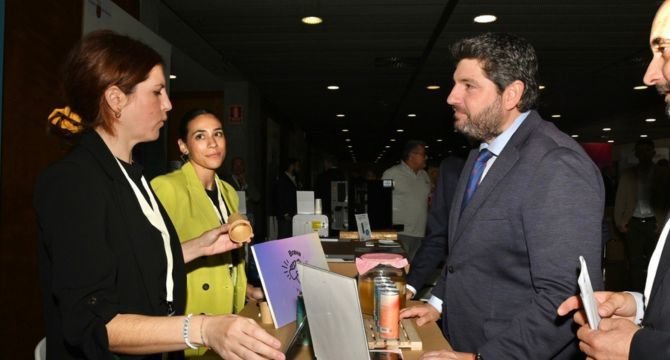 El presidente subraya durante el foro de inversores ‘Waykup Murcia Startup Region’ que el objetivo es “seguir incentivando el crecimiento de nuestras ‘startups’ y atraer las de otros puntos del pa