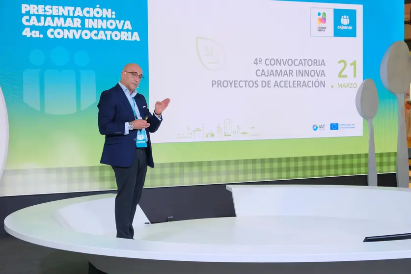 Foto presentaci&oacute;n convocatoria Cajamar Innova